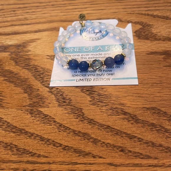 T Jazelle limited edition - Picture 2 of 3